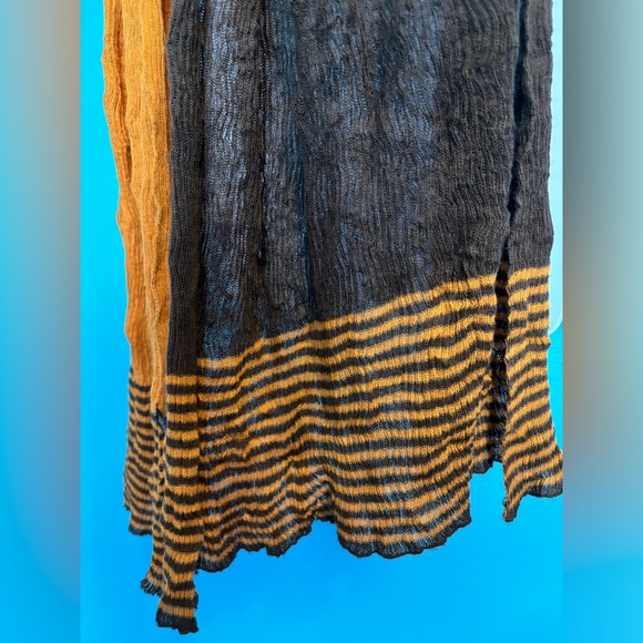 Scarf in light brown and dark brown - Picture 4 of 4